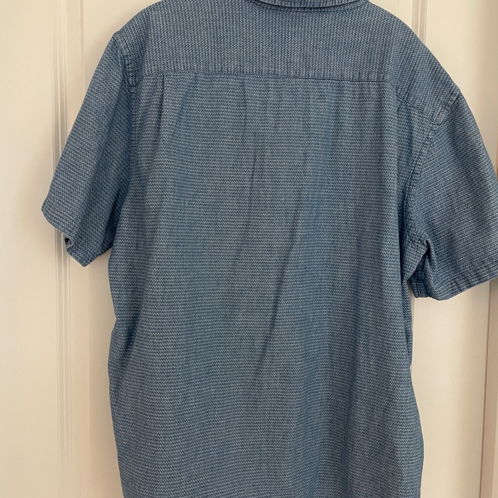Old Navy Men's Slate Blue Patterned Button Down Shirt - Picture 4 of 5